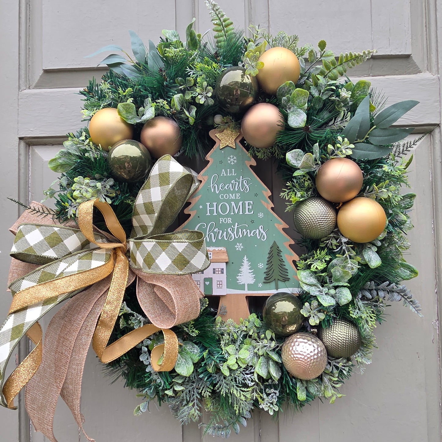 Deluxe Green and Gold Christmas Door / Wall Wreath, luxury Christmas decor with sign