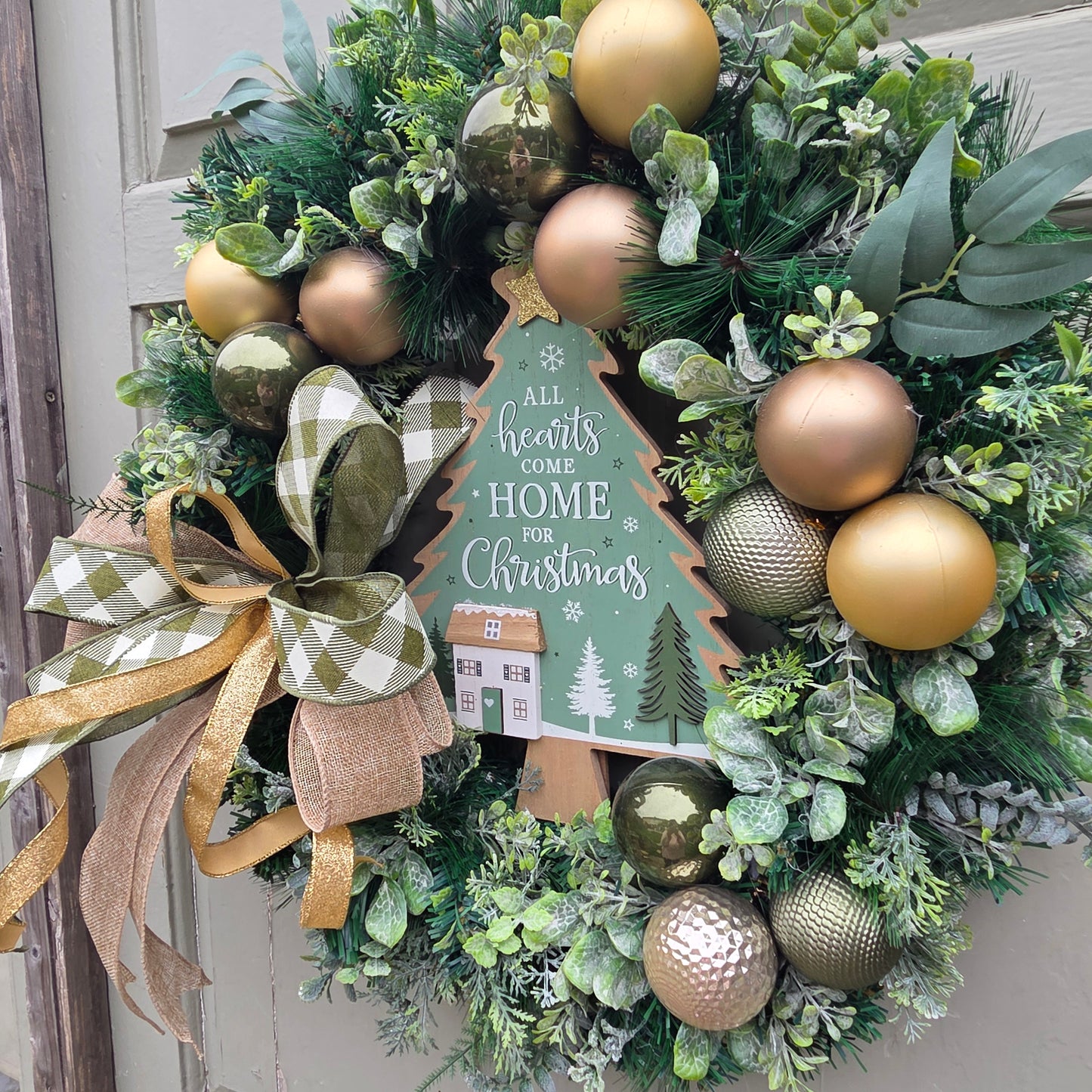 Deluxe Green and Gold Christmas Door / Wall Wreath, luxury Christmas decor with sign
